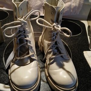 NOBO White Combat Boots